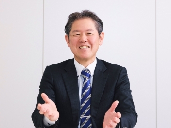 代表取締役社長　川瀬　伸一